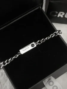 Vòng tay chiếu ảnh khắc laser MyCrush photo review